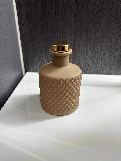 Textured glass diffuser in terracotta colour